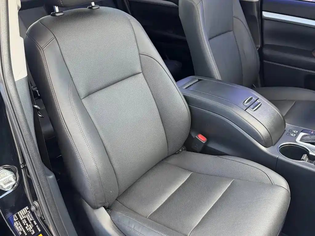 Toyota Highlander — миниатюра 5