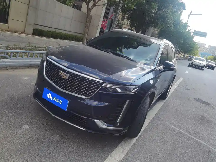 Cadillac XT6