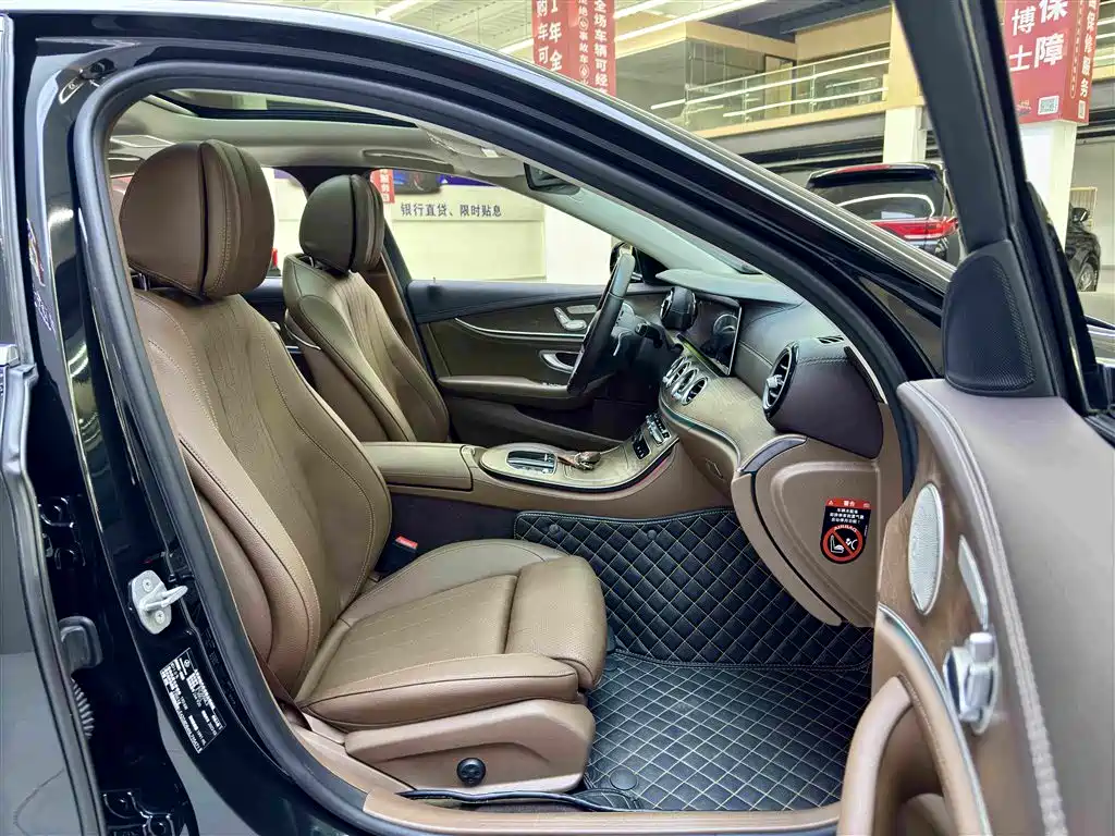 MERCEDES-BENZ E CLASS