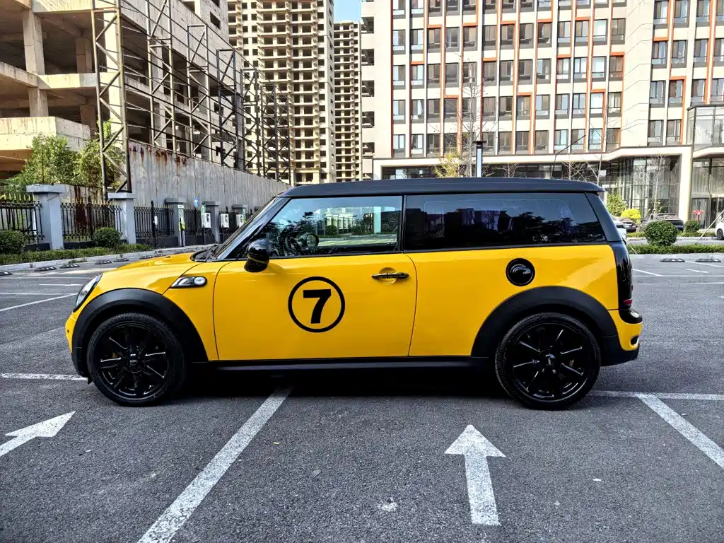 MINI Mini Clubman — миниатюра 14