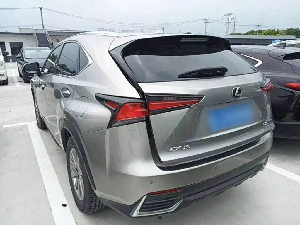 Lexus NX — миниатюра 5
