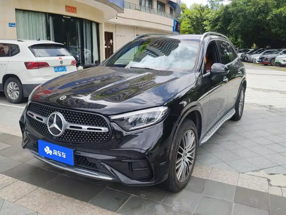 奔驰GLC 2023款 GLC 300 L 4MATIC 动感型 7座 2024