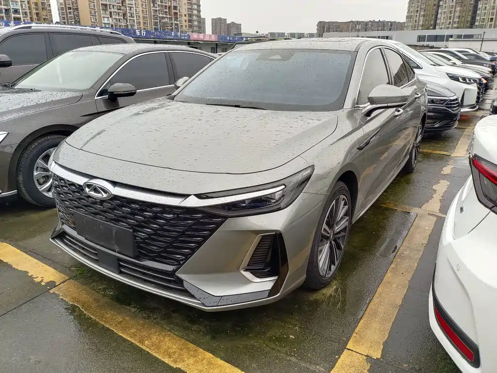 Chery Arrizo 8