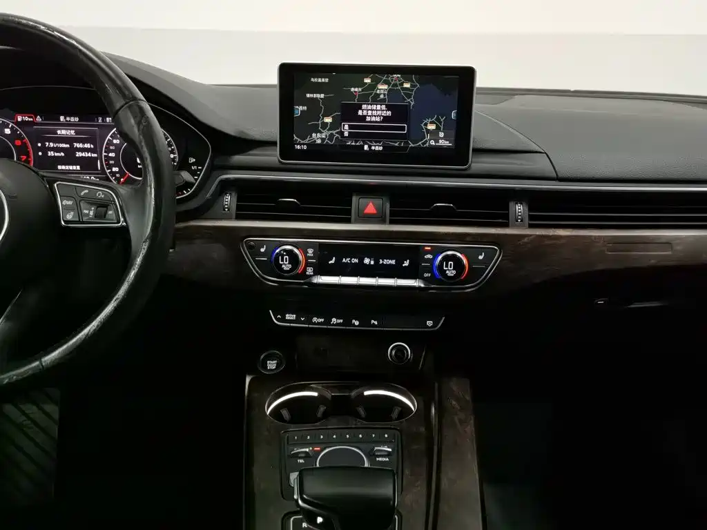 Audi A4L — миниатюра 12