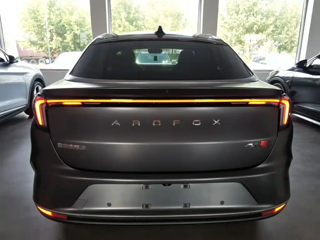 ARCFOX Alpha S — миниатюра 6