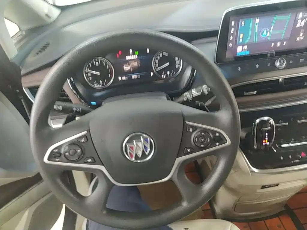 Buick GL8 — миниатюра 11