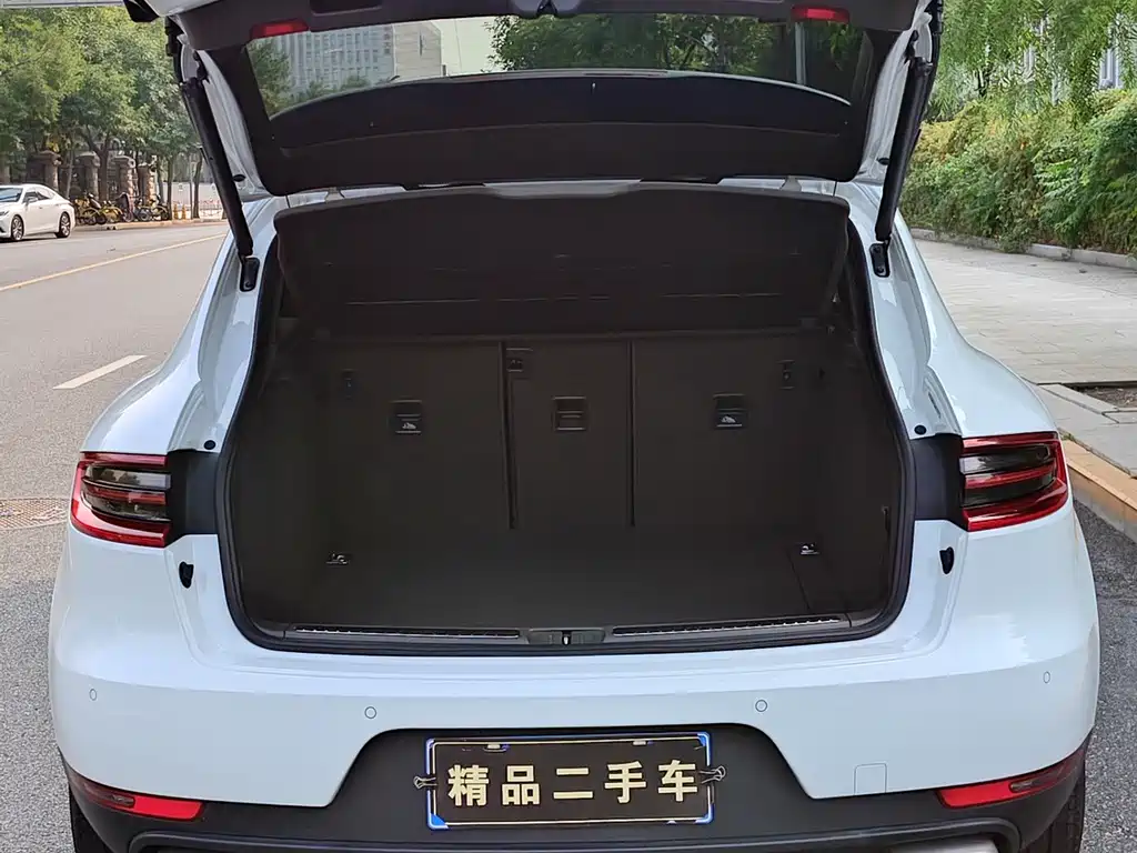 Porsche Macan — миниатюра 21