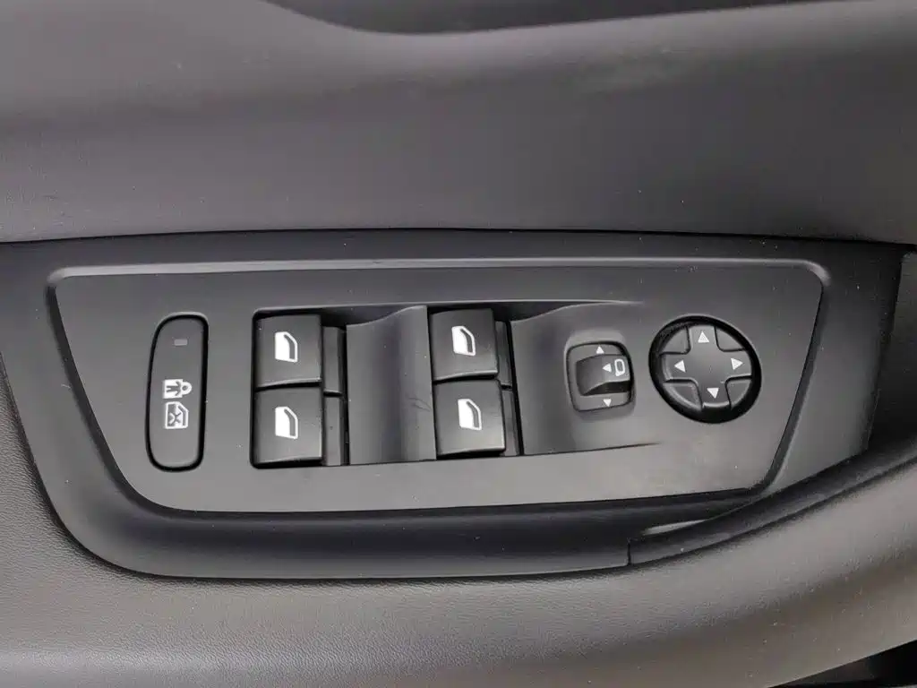 Peugeot 508 — миниатюра 9