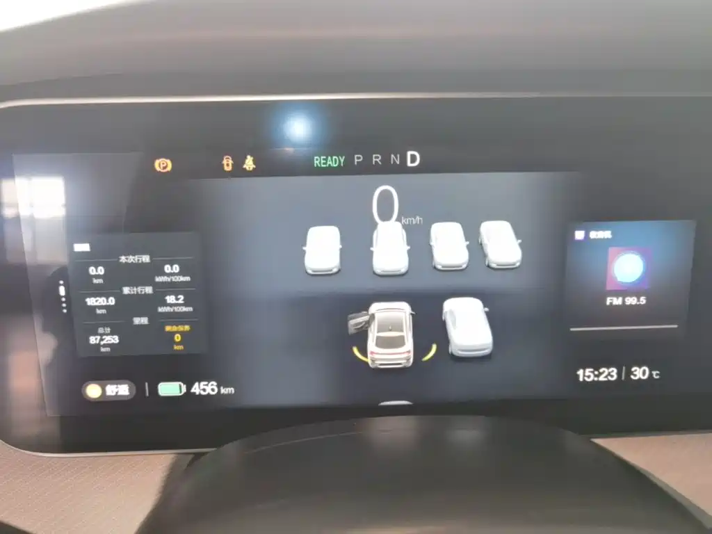 ARCFOX Alpha S — миниатюра 12