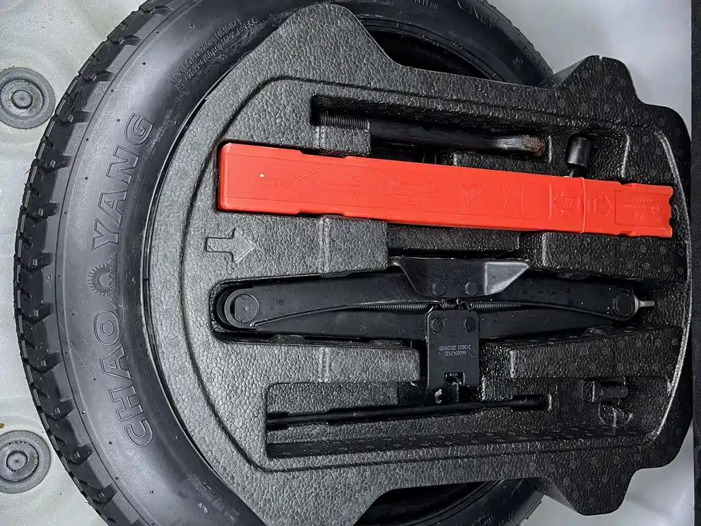 GEELY AUTOMOBILE BINYUE