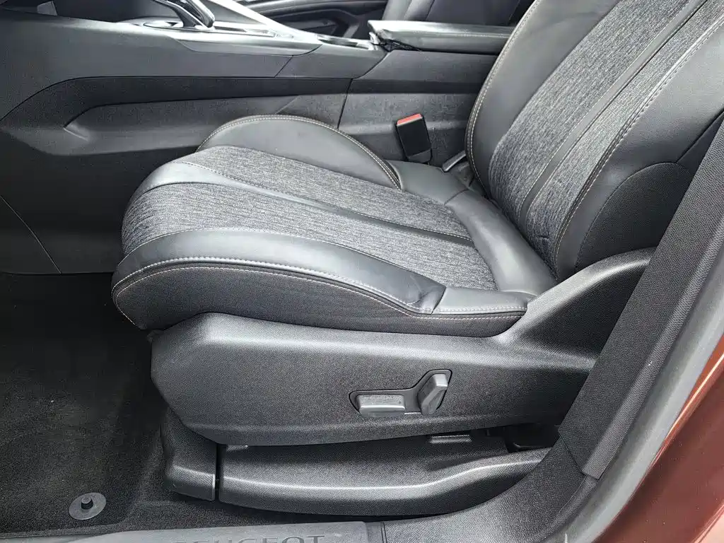 Peugeot 4008 — миниатюра 20