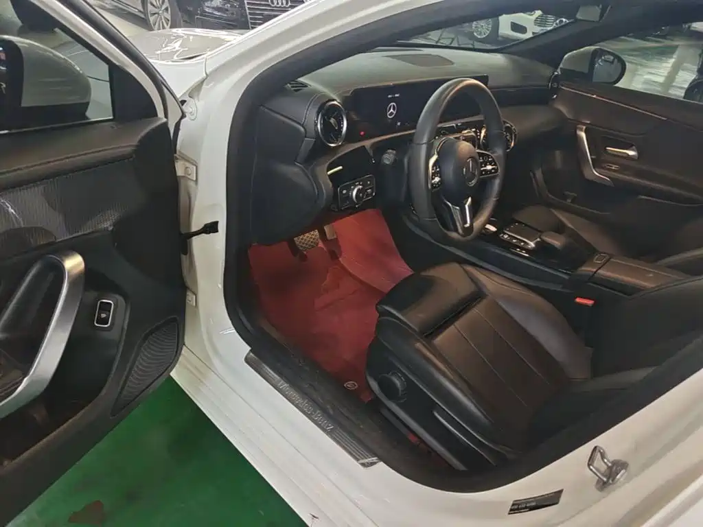 Mercedes-Benz A-Class — миниатюра 16
