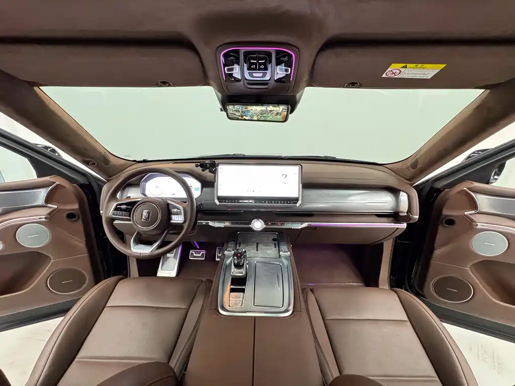 TANK TANK 700 NEW ENERGY