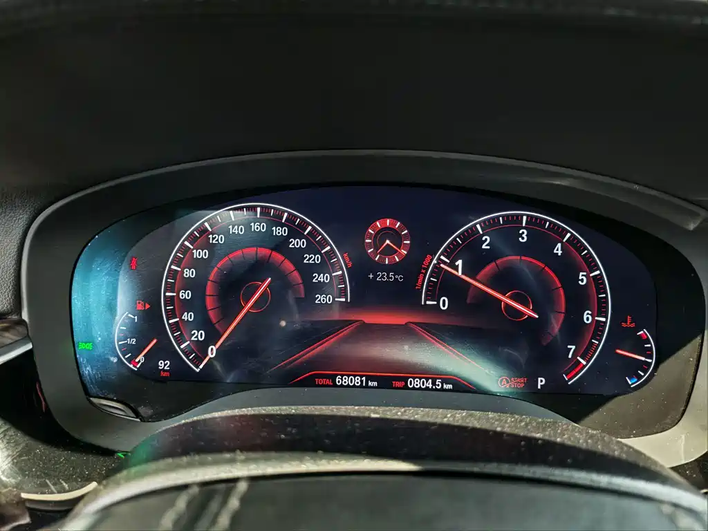 BMW 5 Series — миниатюра 12