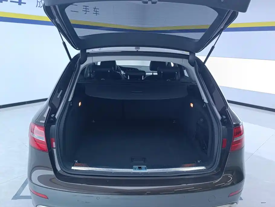 Audi A4 (Import) — миниатюра 4