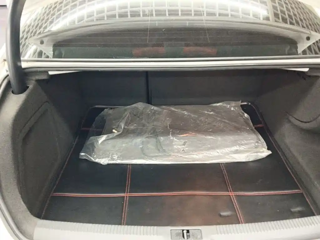 Audi A4L — миниатюра 19
