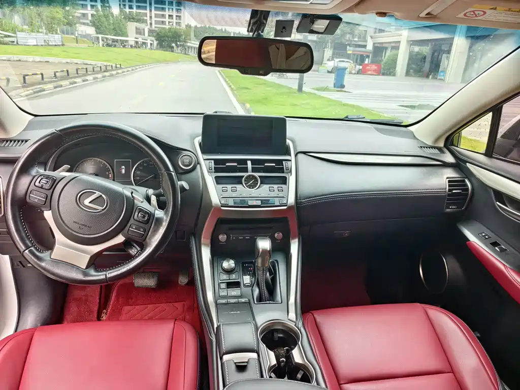 Lexus NX — миниатюра 7