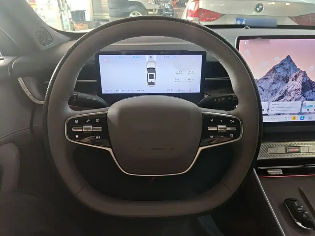 Roewe M7 DMH — миниатюра 11
