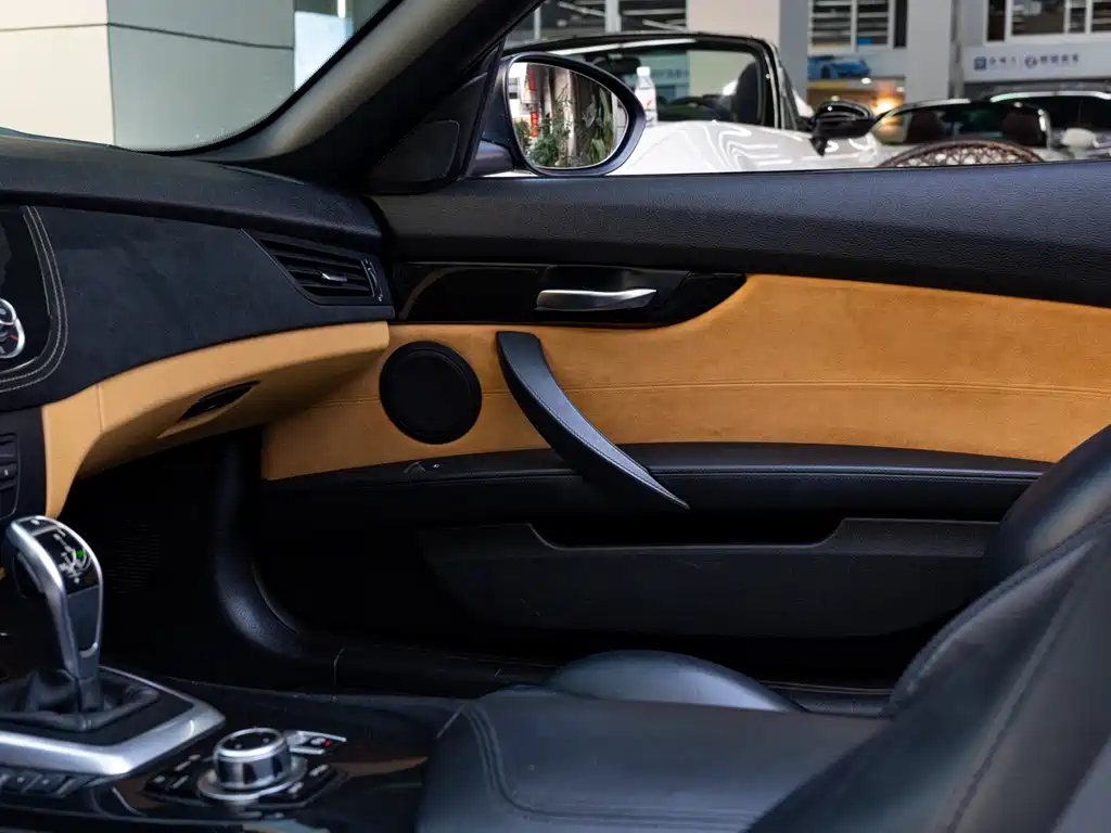 BMW Z4 — миниатюра 12