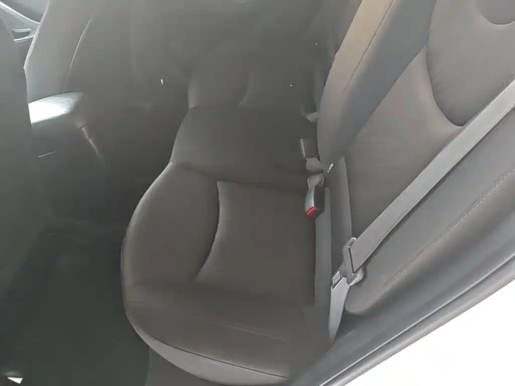 Hyundai Elantra Langdong — миниатюра 17
