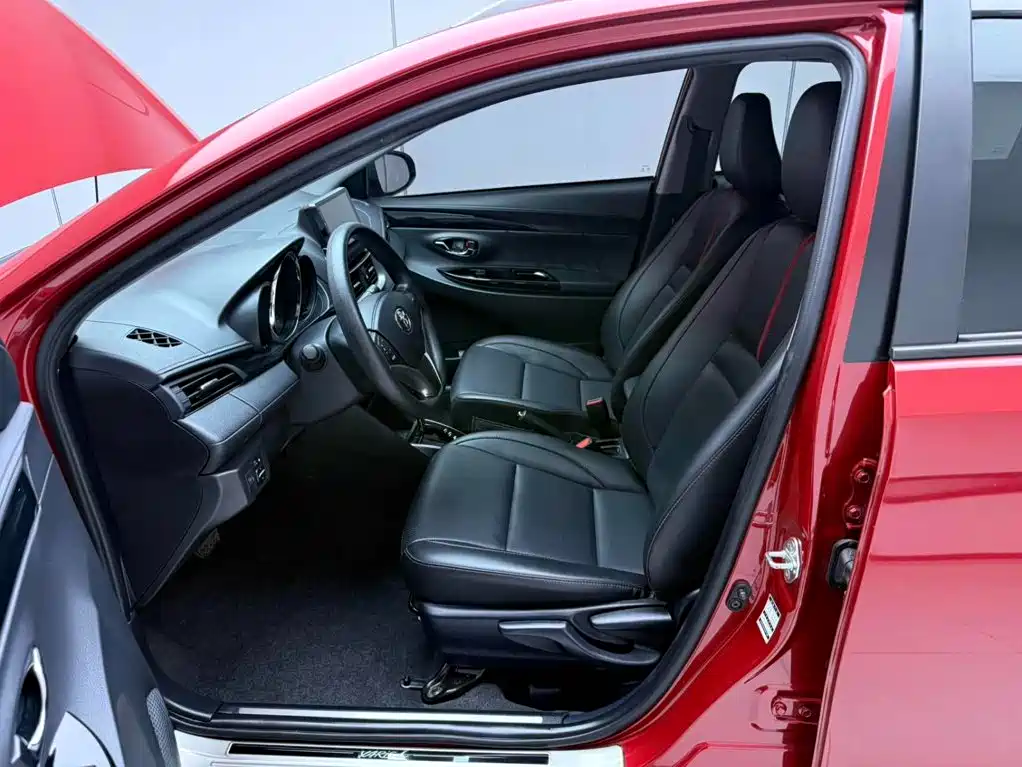 Toyota Yaris L — миниатюра 15