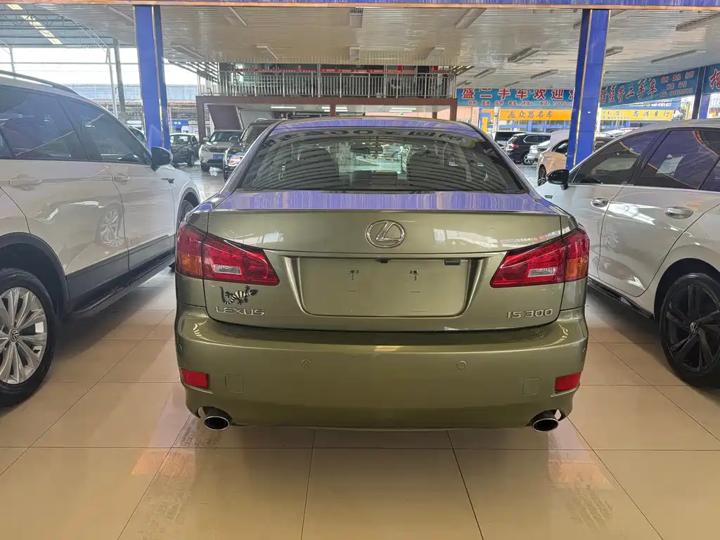 Lexus IS — миниатюра 9