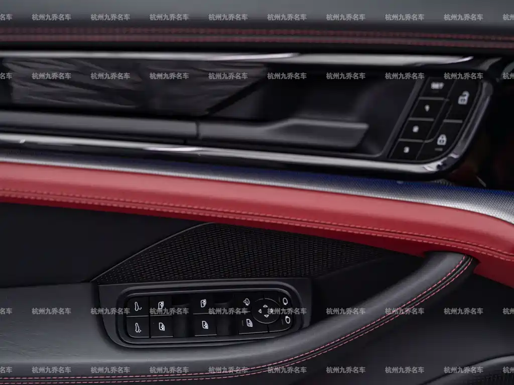 Porsche Panamera — миниатюра 32