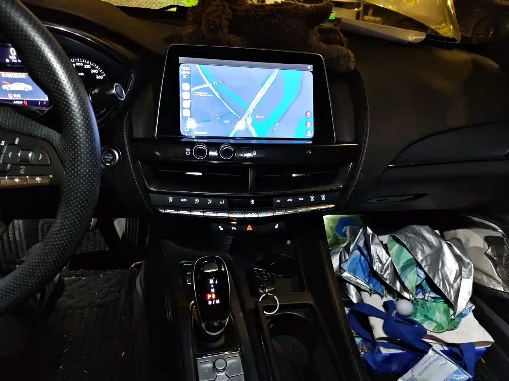Cadillac CT5 — миниатюра 14