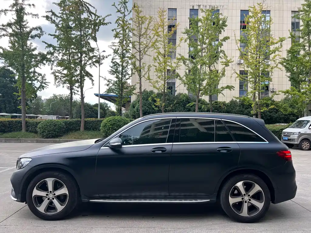 Mercedes-Benz GLC — миниатюра 16