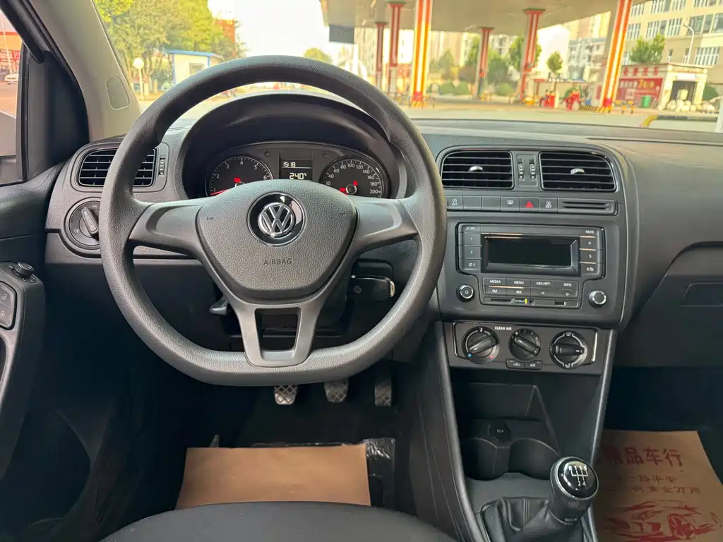 Volkswagen Polo — миниатюра 15