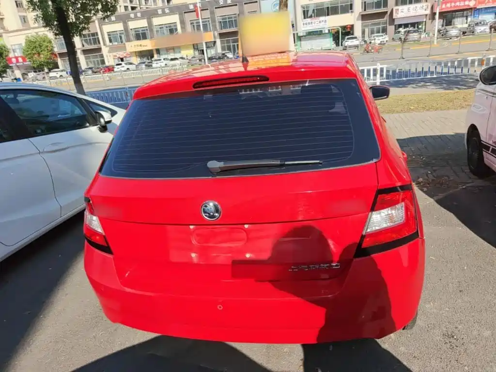 Skoda Fabia — миниатюра 6