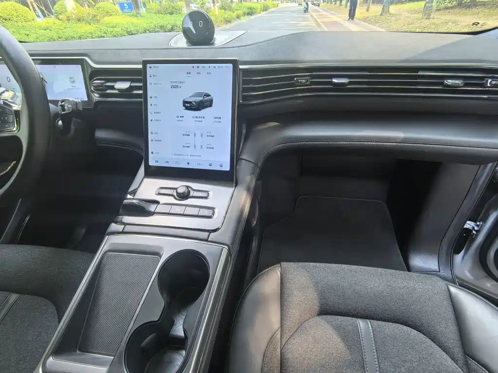 NIO EC6 — миниатюра 11
