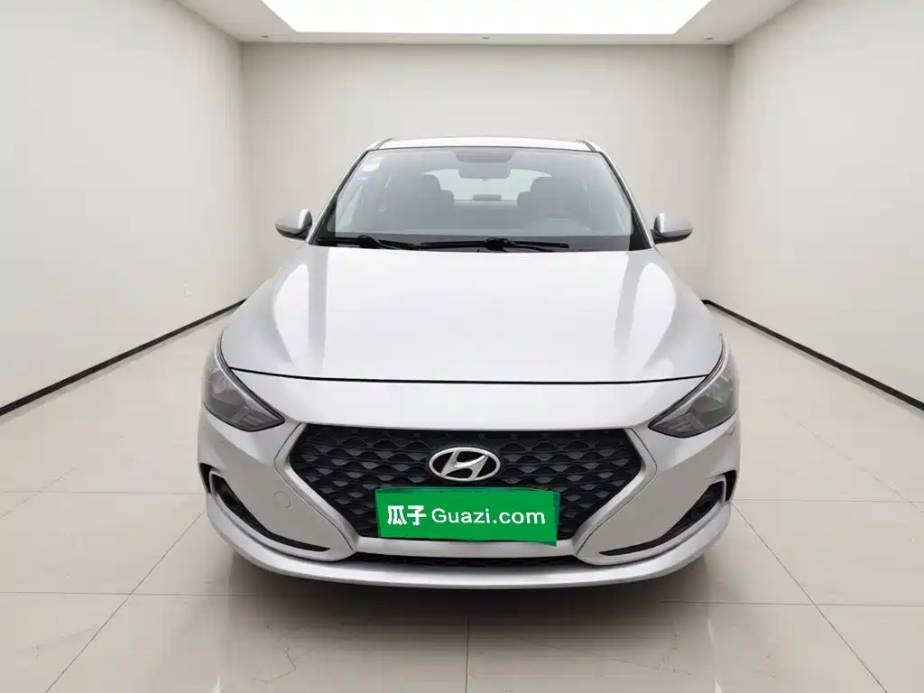 Hyundai Elantra — миниатюра 2