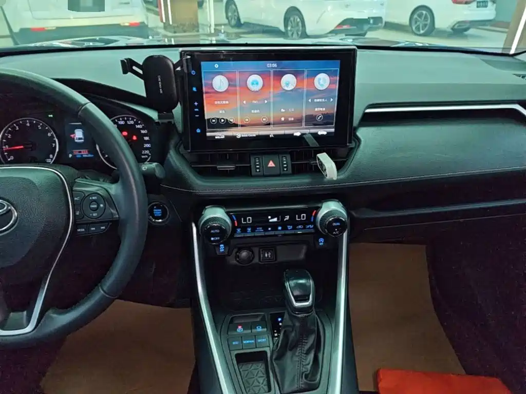 Toyota Wildlander — миниатюра 13