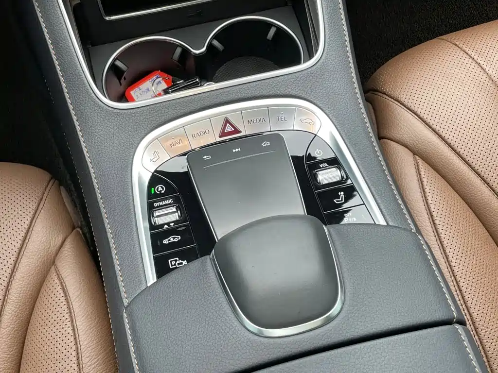 Mercedes-Benz S-Class — миниатюра 20