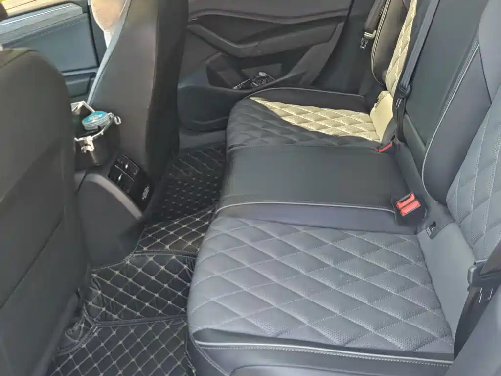 Volkswagen Sagitar — миниатюра 3
