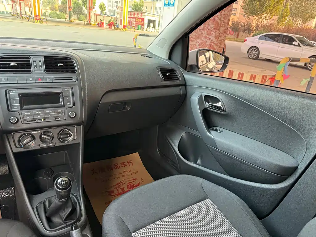 Volkswagen Polo — миниатюра 11