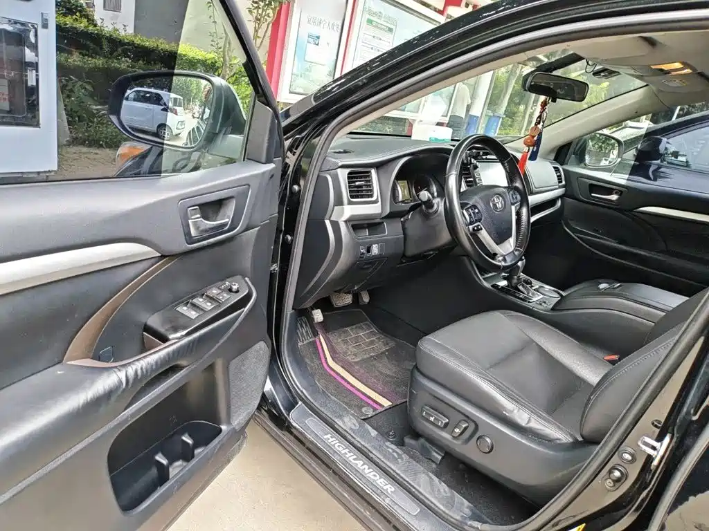 Toyota Highlander — миниатюра 12