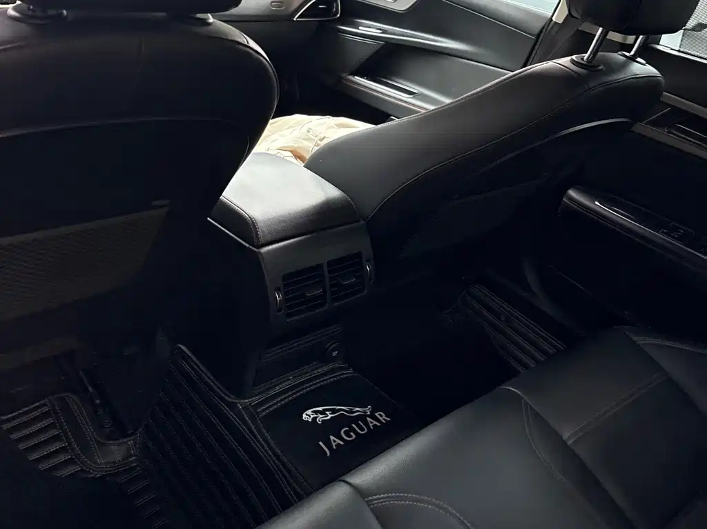 Jaguar XEL — миниатюра 11