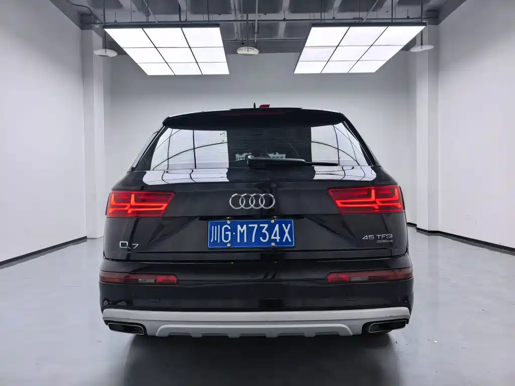 Audi Q7 — миниатюра 7