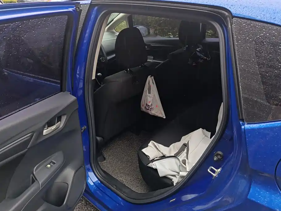 Honda Fit — миниатюра 11