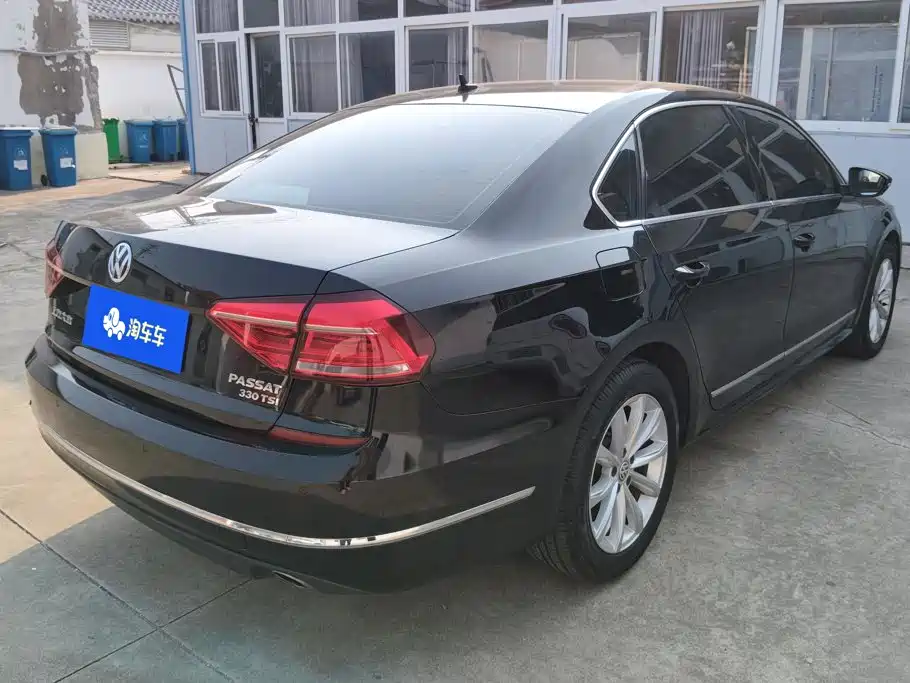 Volkswagen Passat — миниатюра 3