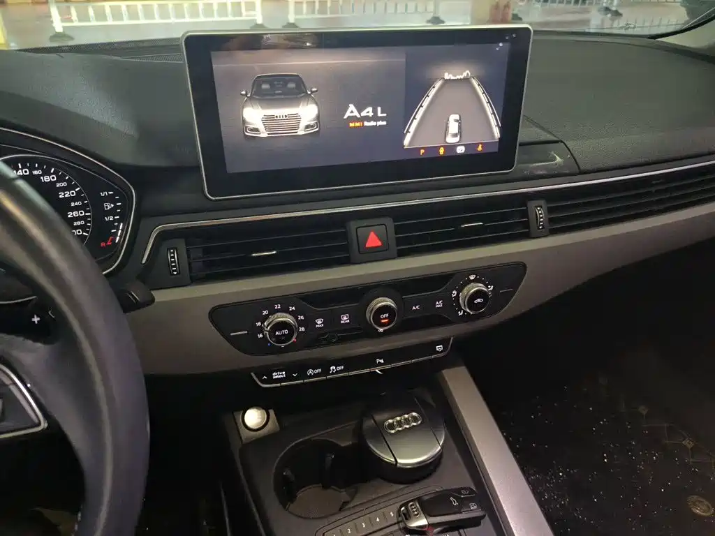 Audi A4L — миниатюра 5
