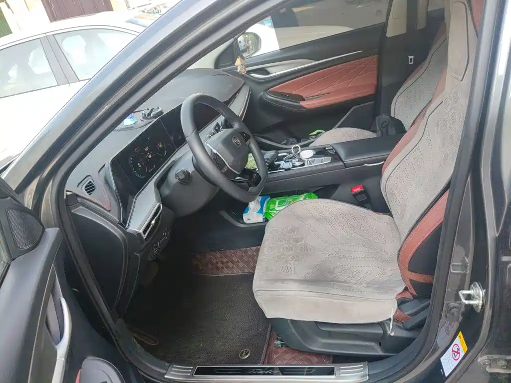 Changan Eado — миниатюра 8