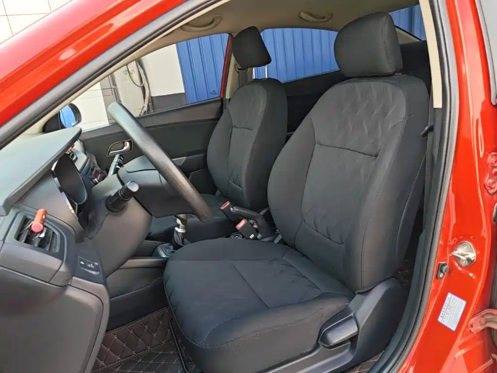 Kia K2 — миниатюра 15