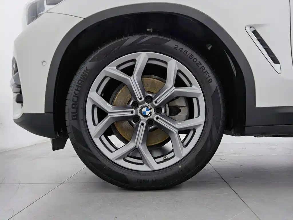 BMW X3 — миниатюра 17