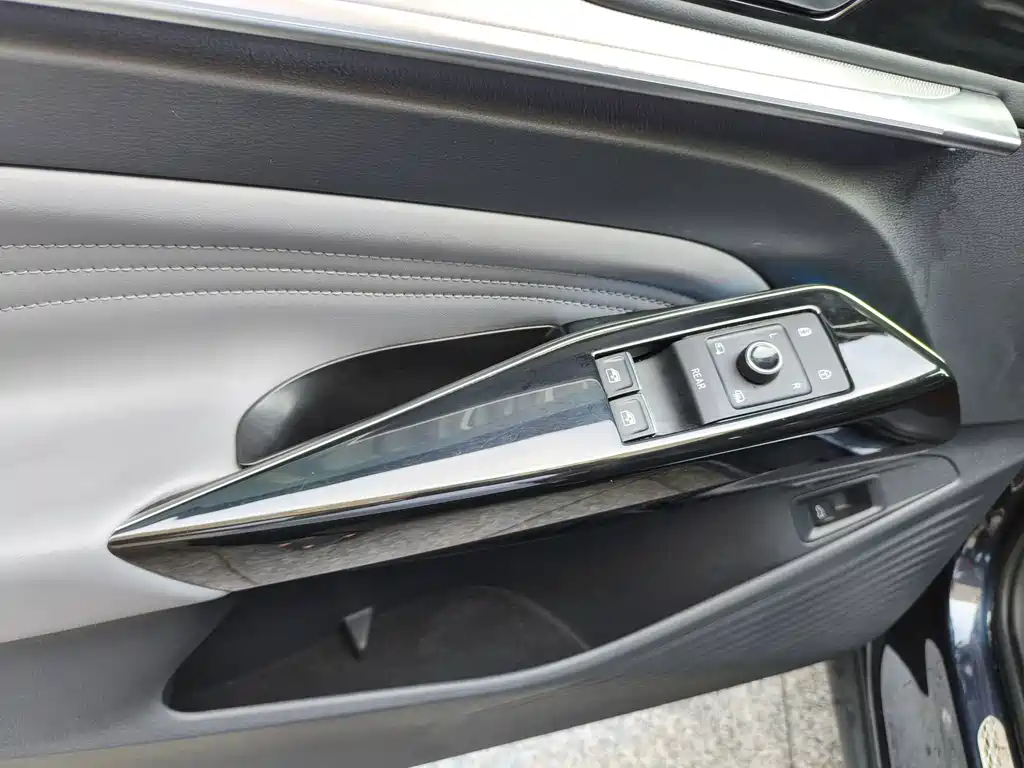 Volkswagen ID.4 Crozz — миниатюра 9