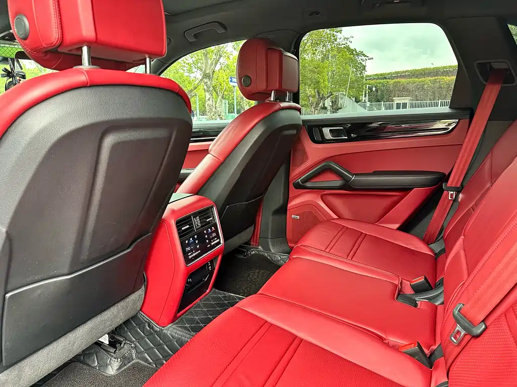 PORSCHE CAYENNE NEW ENERGY