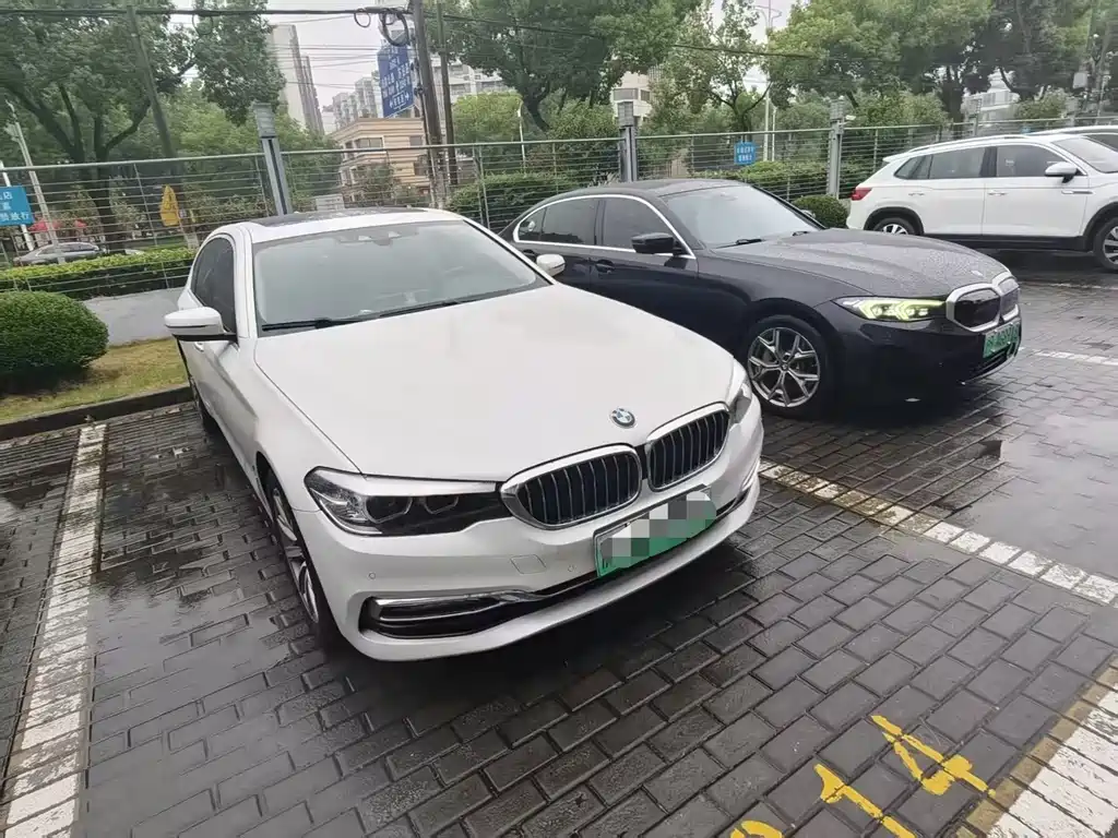 BMW 5 Series New Energy — миниатюра 4
