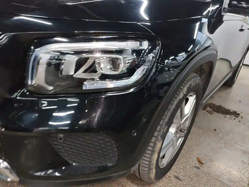 Mercedes-Benz GLB — миниатюра 24